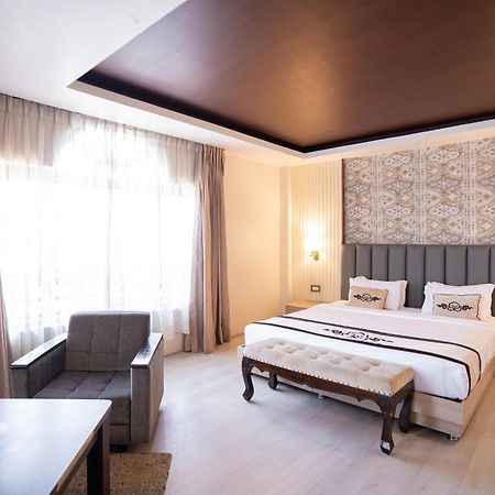 Lavie Residence And Spa Катманду Екстериор снимка