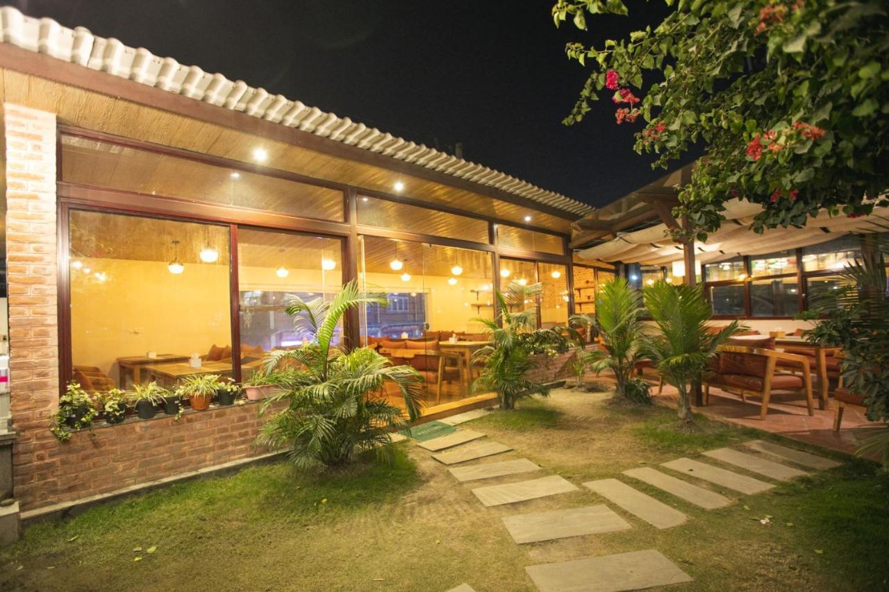 Lavie Residence And Spa Катманду Екстериор снимка